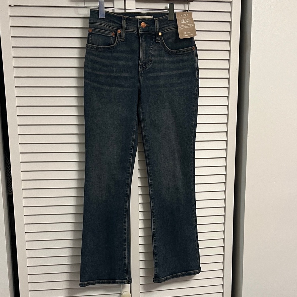 Madewell Petite Mid-Rise Kick Out Jean Lenoir Wash